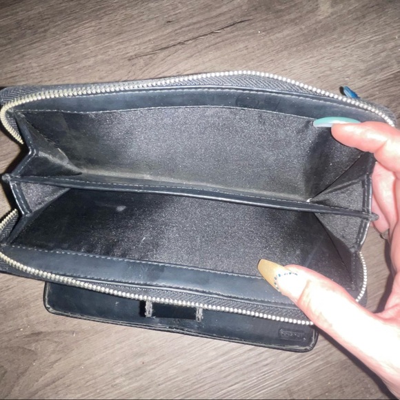 EUC coach wallet cheetah print - Picture 4 of 10